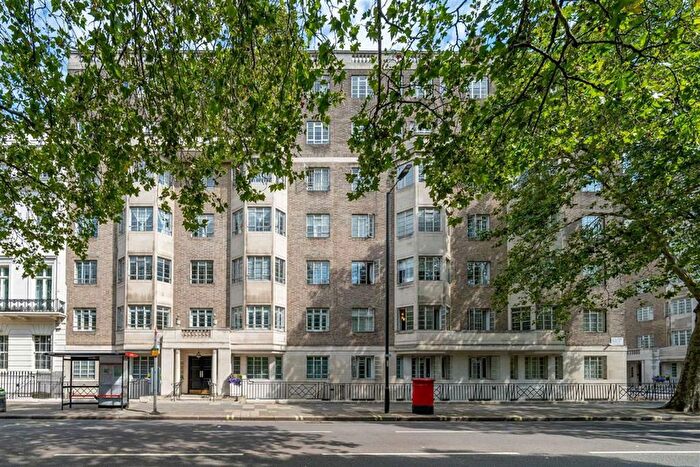 2 Bedroom Flat To Rent In Hyde Park Place, London, W2
