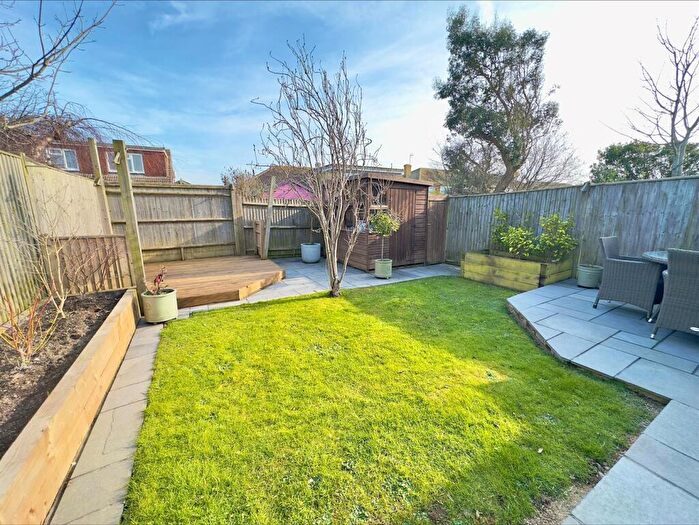 2 Bedroom Semi-Detached Bungalow To Rent In Rowe Avenue North, Peacehaven, BN10