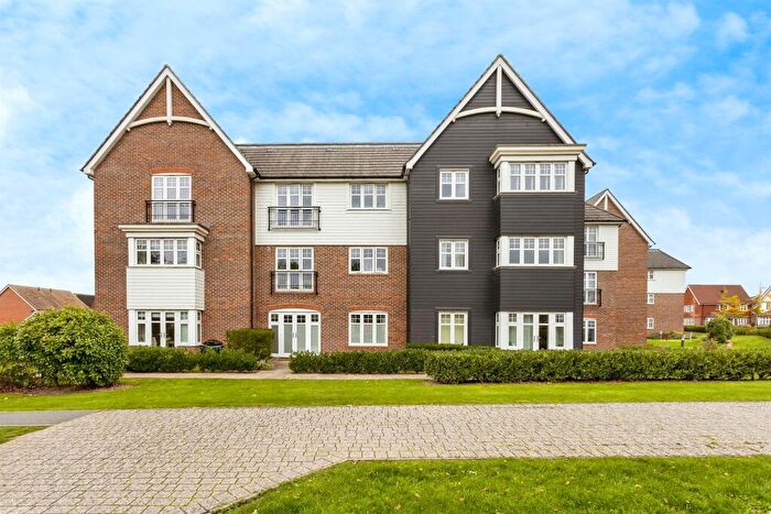 2 Bedroom Flat For Sale In Kensett Avenue, Southwater, Horsham, RH13