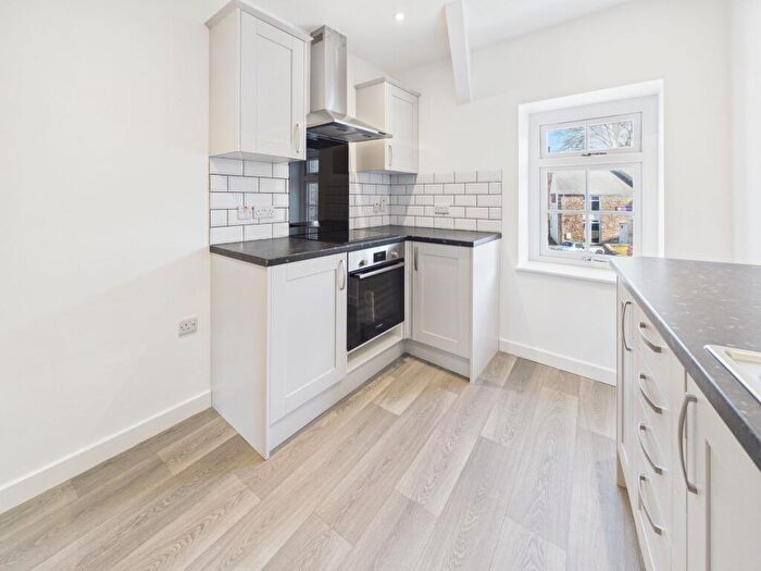 2 Bedroom Flat To Rent In Lion Street, Abergavenny, NP7