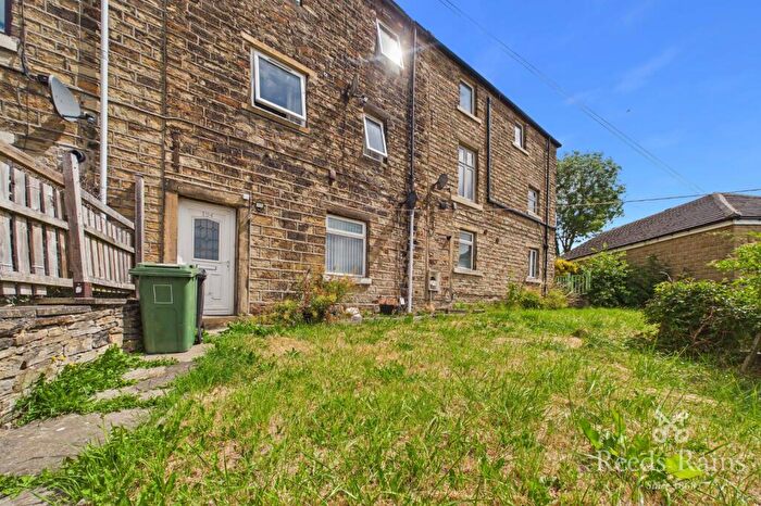 1 Bedroom Apartment For Sale In Fenay Bridge Road, Fenay Bridge, Huddersfield, West Yorkshire, HD8