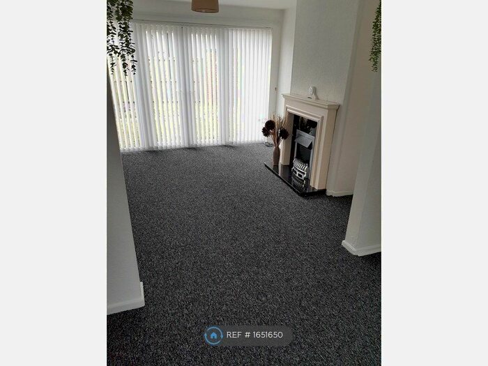 3 Bedroom End Of Terrace House To Rent In Hawes Road, Peterlee, SR8