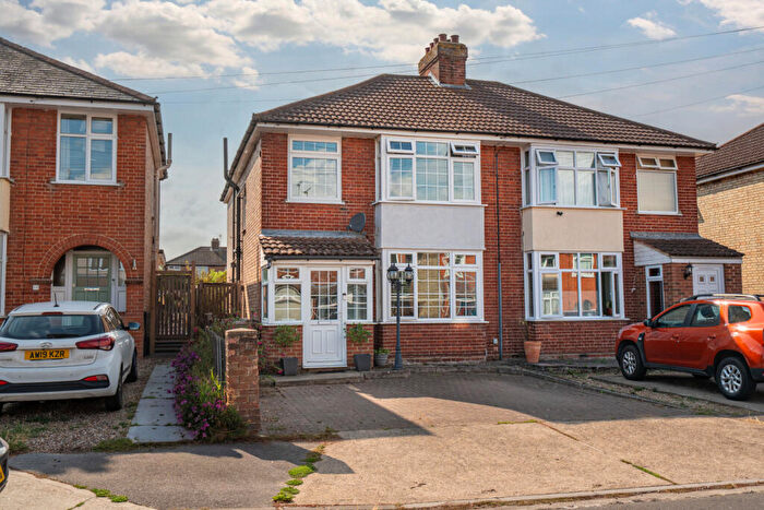 4 Bedroom Semi Detached House For Sale In Gloucester Road, Ipswich, IP3