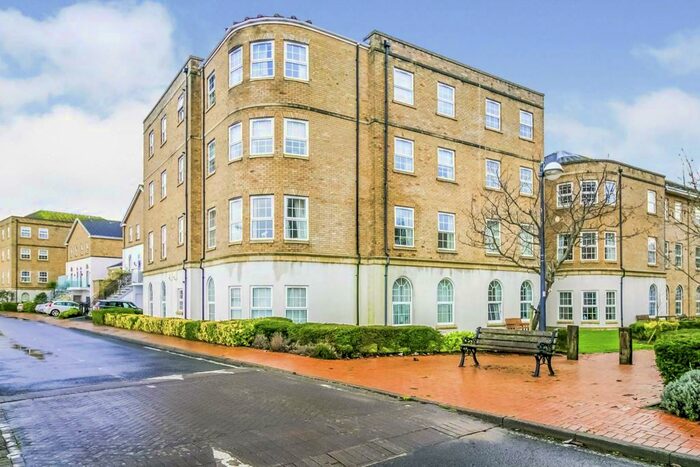 2 Bedroom Apartment To Rent In John Batchelor Way, Penarth, CF64