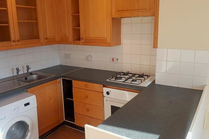 2 Bedroom Flat To Rent In North Street, Bristol, BS3