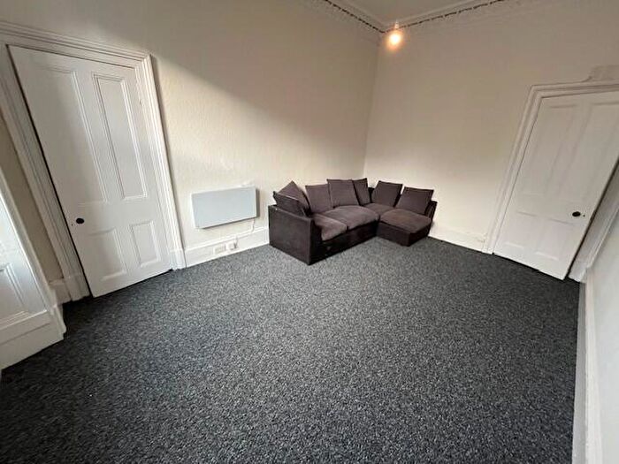 2 Bedroom Flat To Rent In /, Commercial Street, Dundee, DD1