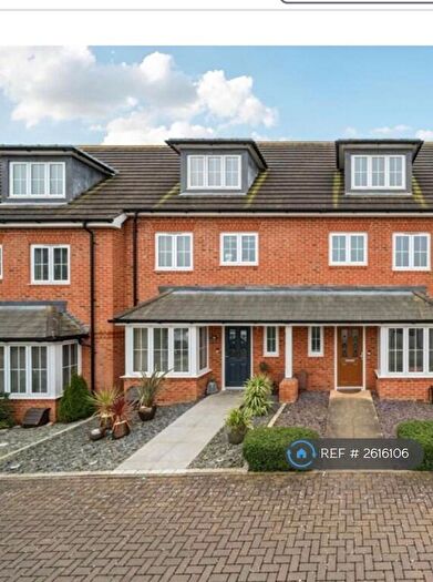 4 Bedroom Terraced House To Rent In Lakeland Avenue, Bognor Regis, PO21