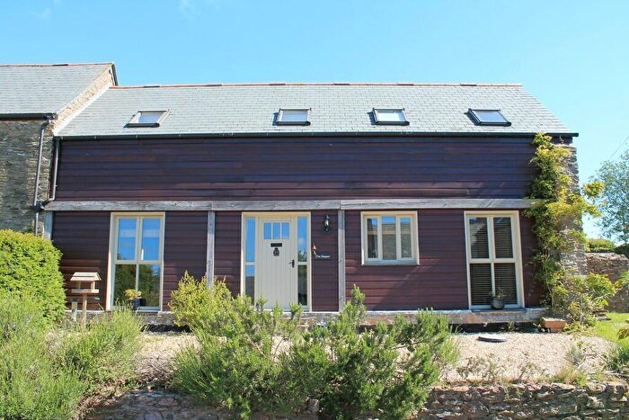 4 Bedroom Barn Conversion To Rent In Brixton, Devon, PL8