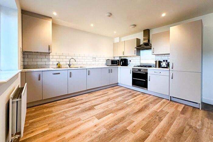 4 Bedroom Detached House For Sale In Trussell Road, Warfield, Berkshire, RG42
