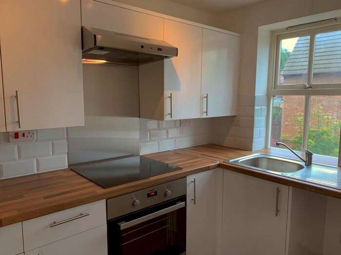 2 Bedroom Terraced House To Rent In Tennyson Way, Killay, Swansea, SA2