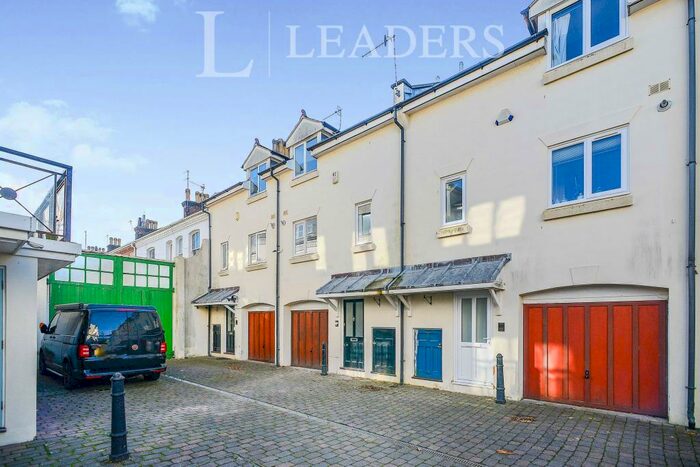 3 Bedroom Terraced House To Rent In Oxford Mews, Hove, BN3