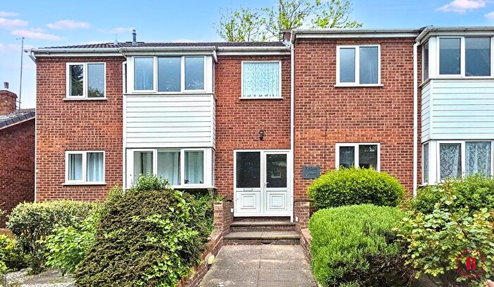 2 Bedroom Flat For Sale In Anker Court, Tamworth, B77