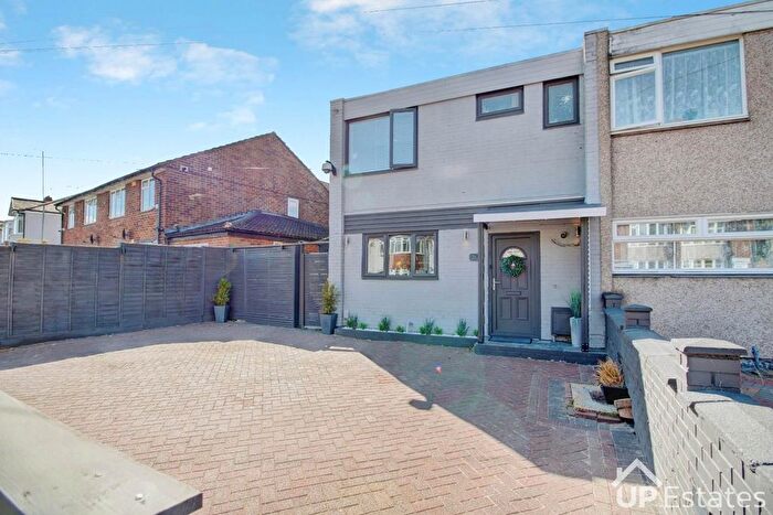 2 Bedroom End Terrace House For Sale In Grangemouth Road, Coventry, CV6