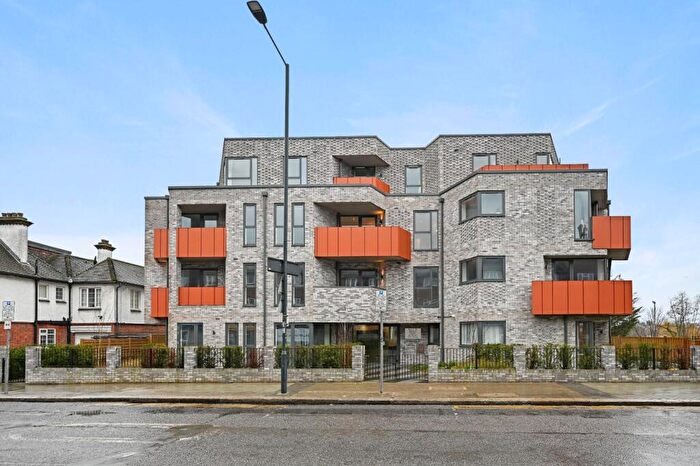 2 Bedroom Flat To Rent In Preston Road, Harrow, HA3