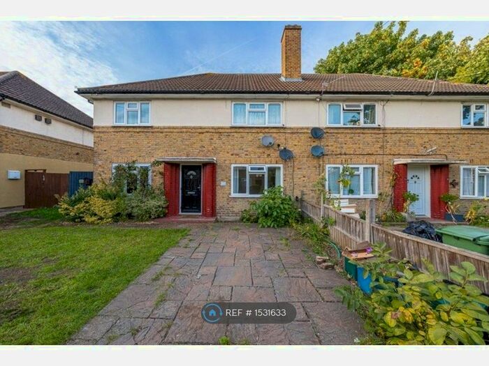 2 Bedroom Maisonette To Rent In Kennet Road, Isleworth, TW7