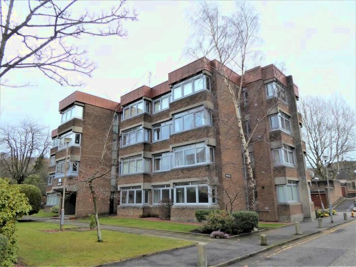 2 Bedroom Flat To Rent In Windsor Court, Dirleton Drive, Shawlands, Glasgow, G41
