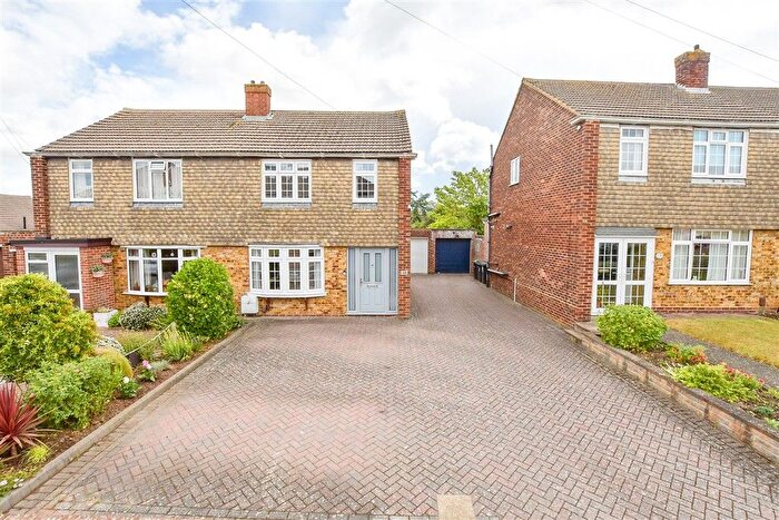 3 Bedroom Semi Detached House For Sale In Golf Links Avenue, Gravesend, Kent, DA11