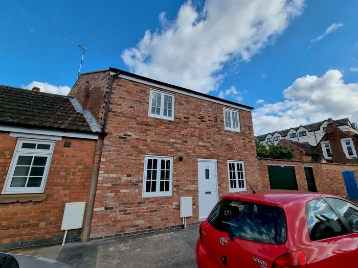 2 Bedroom Bungalow To Rent In A Farley Street, Leamington Spa, CV31