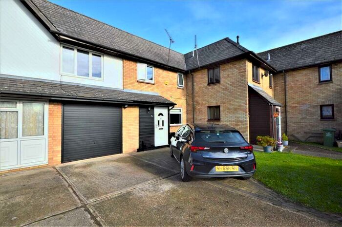 2 Bedroom Terraced House To Rent In Basildon **online Enquiries Only**, SS13