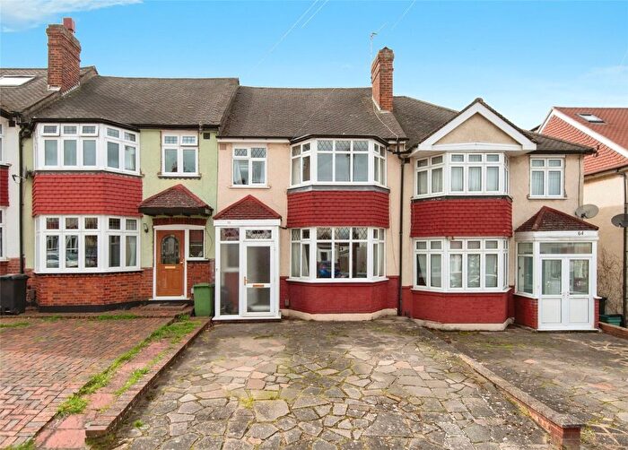 3 Bedroom Terraced House For Sale In Fairford Gardens, Worcester Park, Surrey, KT4