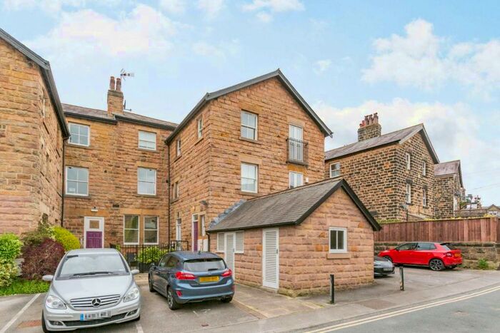 2 Bedroom Flat To Rent In Park Place, - Valley Drive, Harrogate, HG2