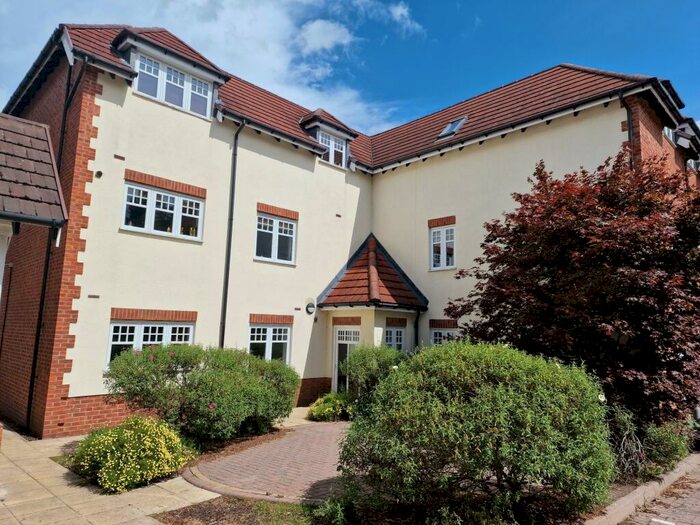 2 Bedroom Flat To Rent In Jockey Road, Sutton Coldfield, B73