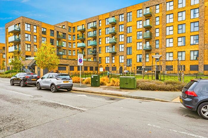 1 Bedroom Flat For Sale In James Smith Court, Dartford, Kent, DA1