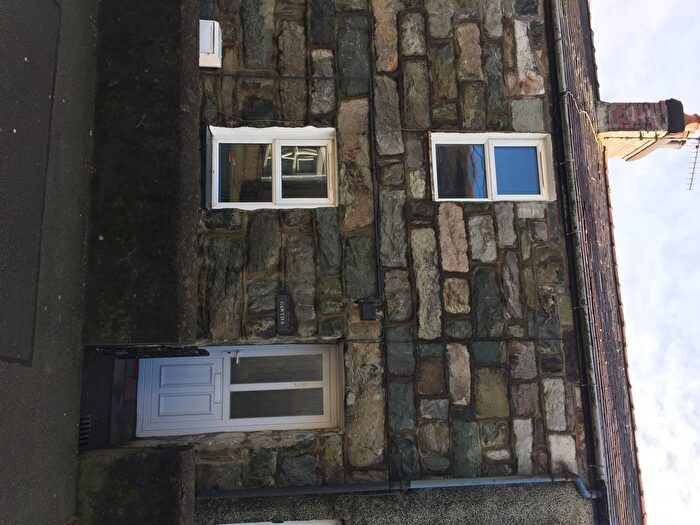 2 Bedroom Property To Rent In Penygroes, Caernarfon, LL54