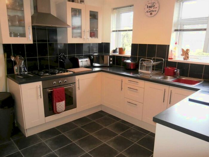 2 Bedroom Flat To Rent In Lavengro Road, Norwich, NR3