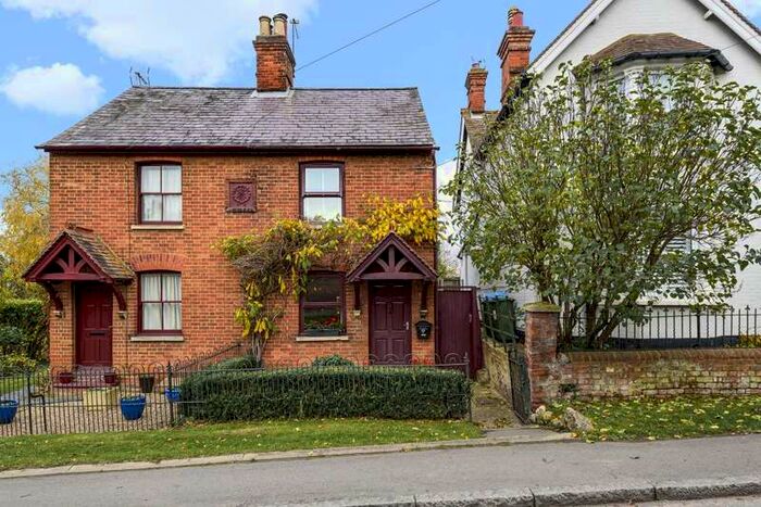 2 Bedroom Semi-Detached House For Sale In High Street, Waddesdon, HP18