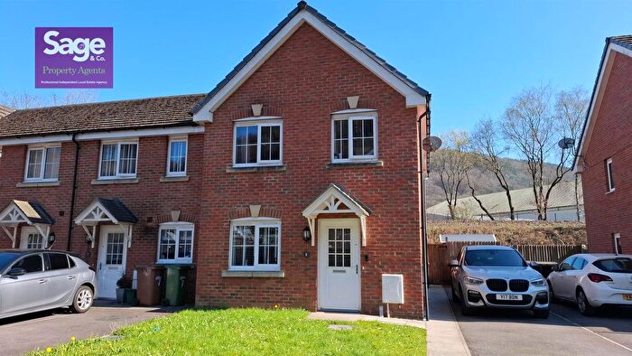 3 Bedroom End Of Terrace House For Sale In Woodland View, Abercarn, Newport, NP11