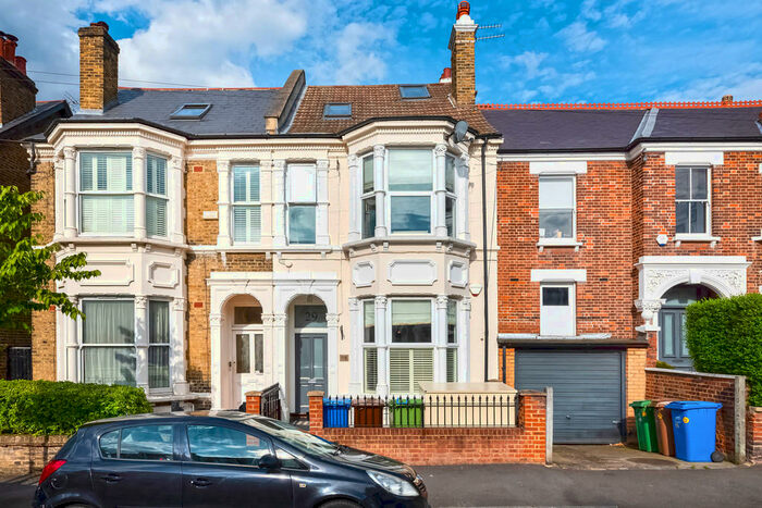 4 Bedroom Terraced House To Rent In Bushey Hill Road, SE5