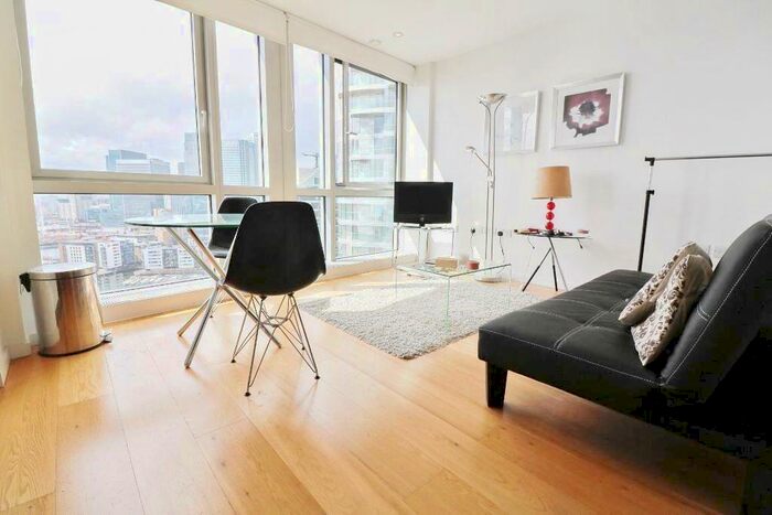 Studio To Rent In Ontario Tower, Fairmont Avenue, Canary Wharf, London, E14
