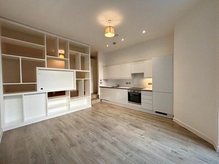 1 Bedroom Apartment To Rent In Springfield Road, CM2