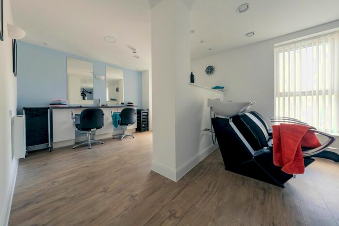 2 Bedroom Flat To Rent In , RG45