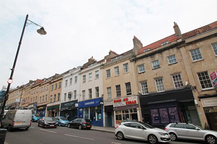 3 Bedroom Flat To Rent In B, Park Street, City Centre, BS1
