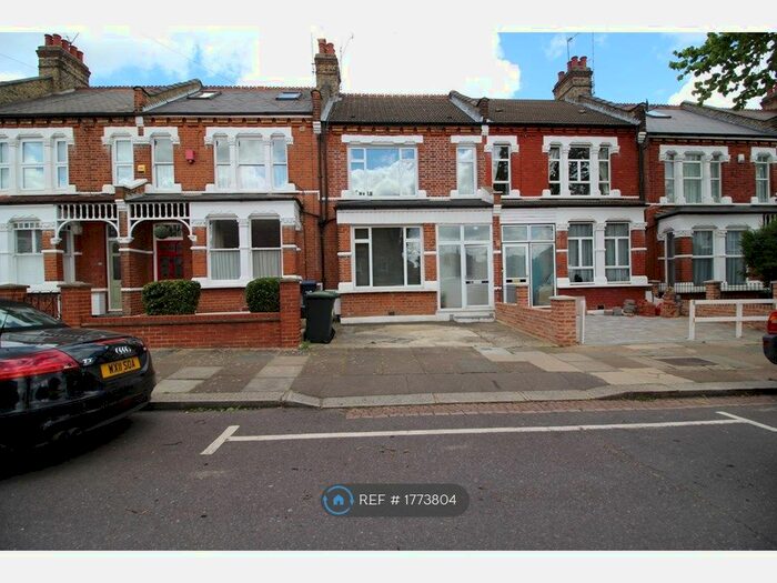 5 Bedroom Terraced House To Rent In Elvendon Road, London, N13