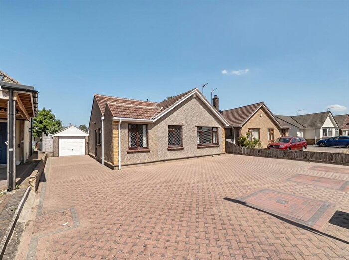 3 Bedroom Detached Bungalow For Sale In Sadlers Mead, Chippenham, SN15