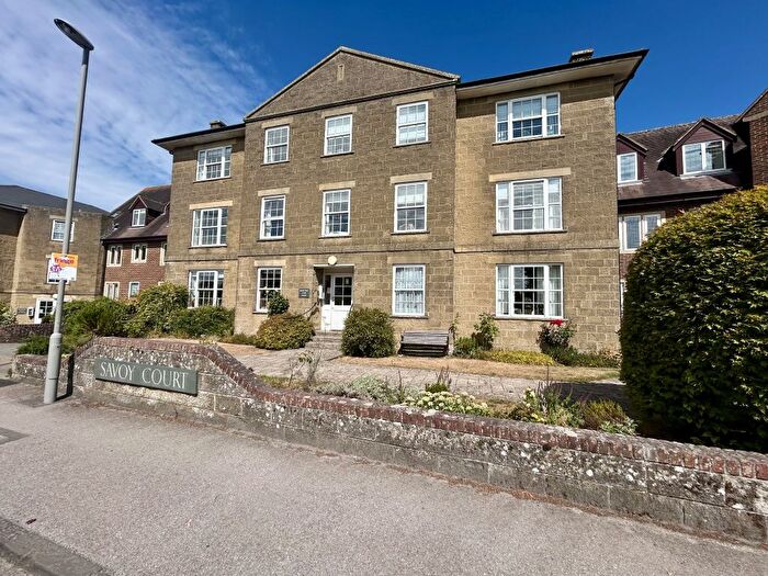 2 Bedroom Flat For Sale In Savoy Court, Shaftesbury - No Onward Chain, SP7