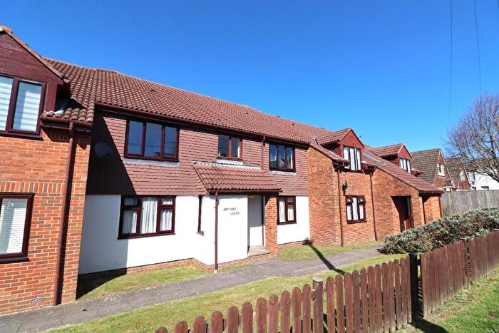 1 Bedroom Flat To Rent In West Street, Burgess Hill, West Sussex, RH15