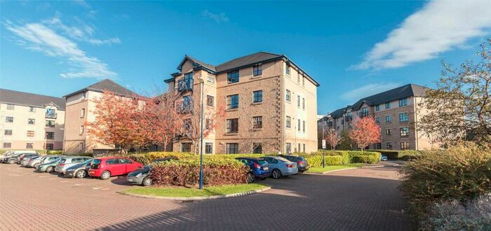3 Bedroom Flat To Rent In Russell Gardens, Roseburn, Edinburgh, EH12