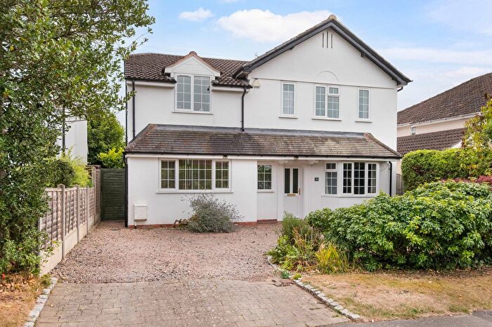 4 Bedroom Detached House For Sale In Northwick Close, Northwick, Worcester., WR3