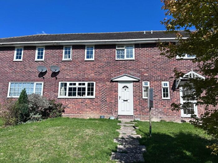 3 Bedroom Terraced House For Sale In Westlake Close, Weymouth, DT3