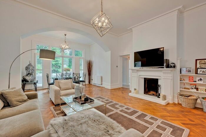 2 Bedroom Flat To Rent In Egerton Road, Weybridge, KT13