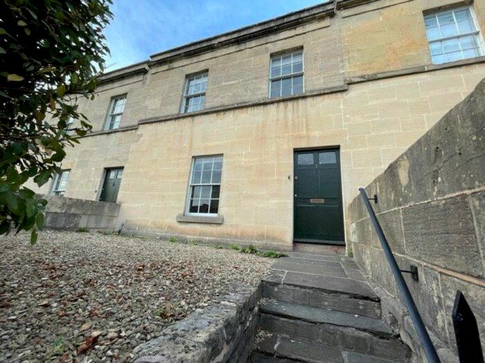 3 Bedroom Terraced House To Rent In Lark Place, Bath, BA1