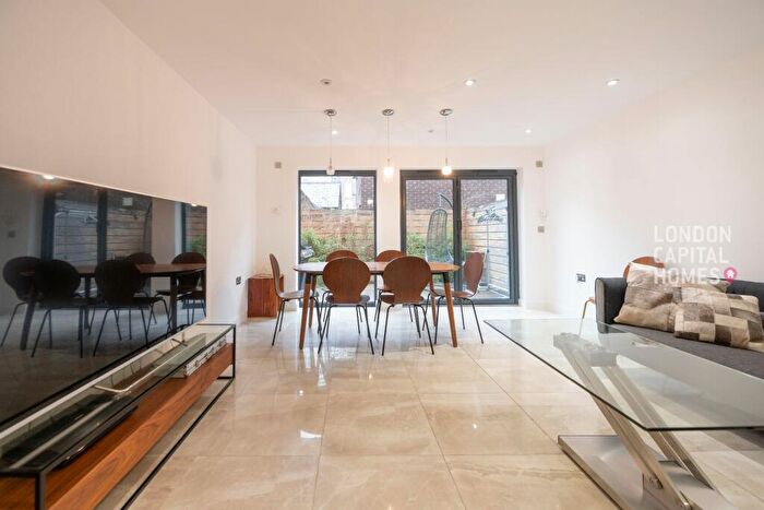 4 Bedroom Terraced House To Rent In Netley Street, London, NW1