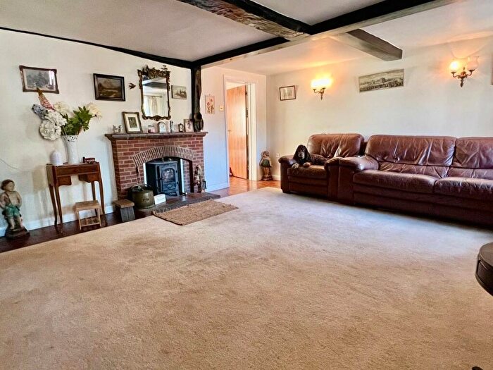 3 Bedroom Terraced House For Sale In The Street, Ingham, Bury St. Edmunds, IP31