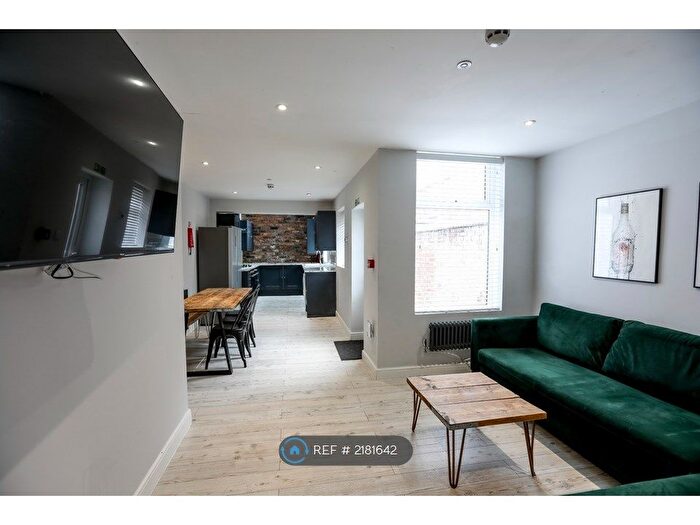 7 Bedroom End Of Terrace House To Rent In Manton Road, Liverpool, L6