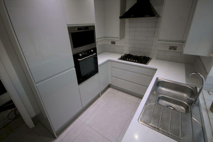 4 Bedroom Terraced House To Rent In Dawlish Mount, Osmondthorpe, Leeds, LS9