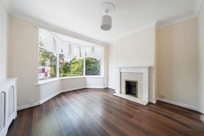 3 Bedroom Terraced House For Sale In Clayhill Crescent, London, SE9